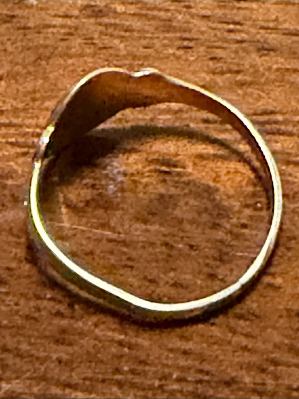 Fine 10K Yellow Gold Small Childrens personalized R Ring size 4